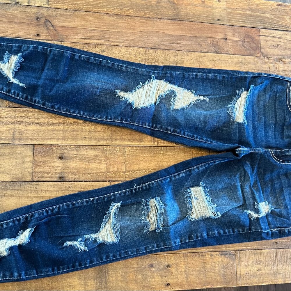 Cello destructed skinny. NWOT